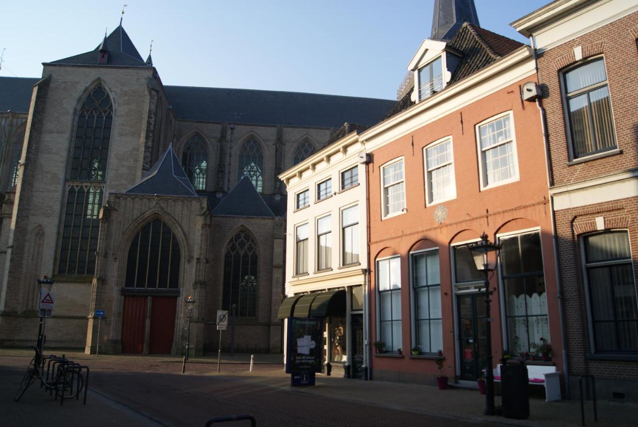 Bed and Breakfast De Zevenster "Gevestigd Aan De Winkelstraat" Kampen Esterno foto