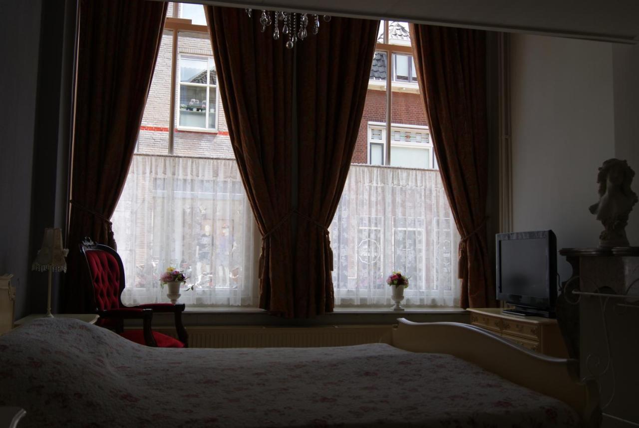Bed and Breakfast De Zevenster "Gevestigd Aan De Winkelstraat" Kampen Esterno foto