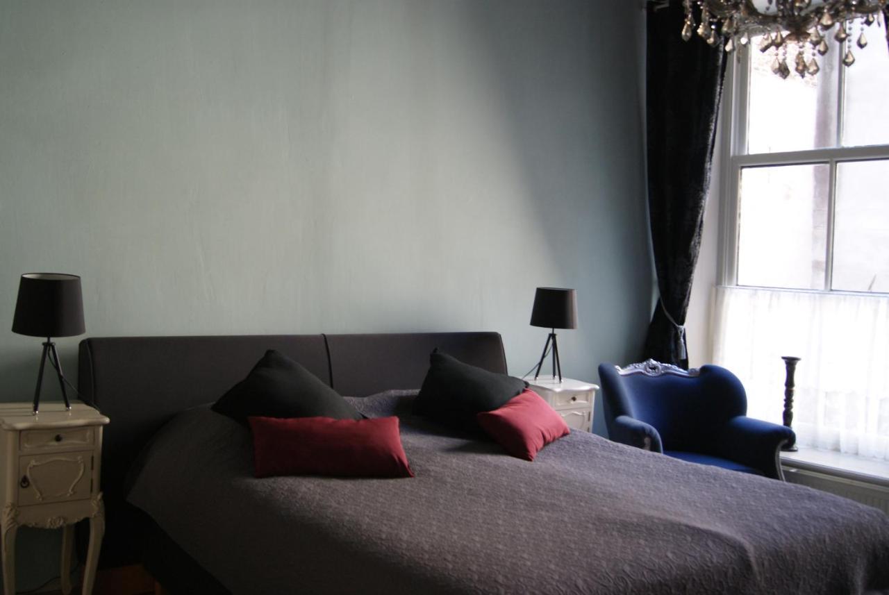 Bed and Breakfast De Zevenster "Gevestigd Aan De Winkelstraat" Kampen Esterno foto