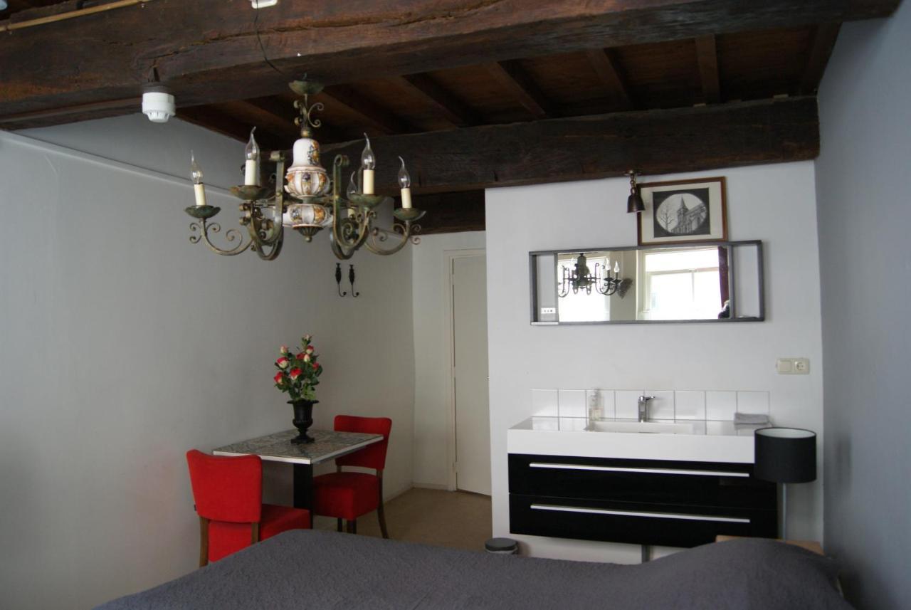 Bed and Breakfast De Zevenster "Gevestigd Aan De Winkelstraat" Kampen Esterno foto