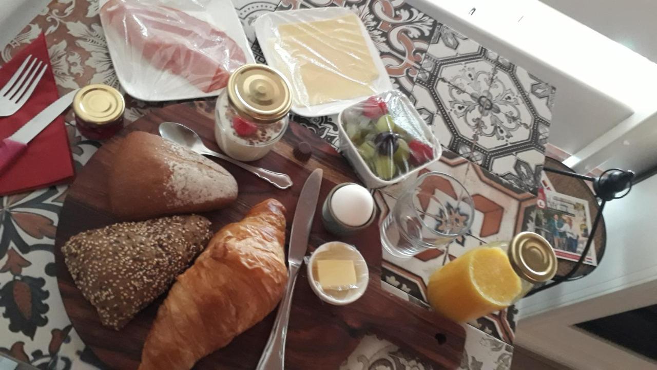Bed and Breakfast De Zevenster "Gevestigd Aan De Winkelstraat" Kampen Esterno foto